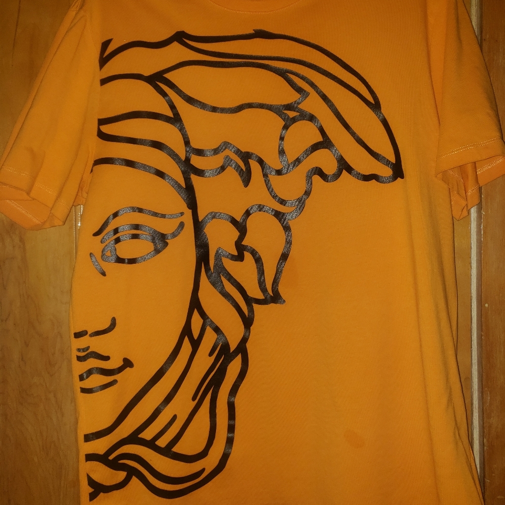 T-shirt like new